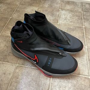 Nike weatherized high top, golf cleats, spikes shoes